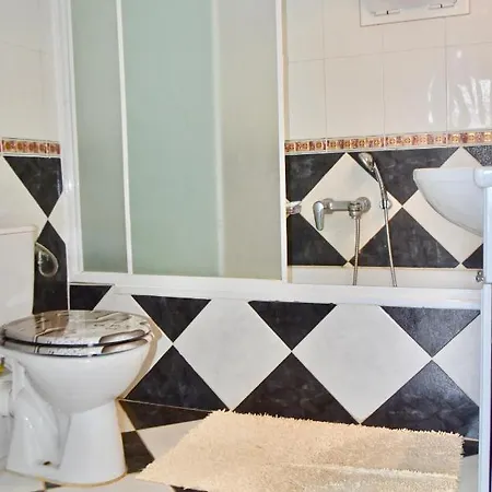 Case de vacanță District 01 -luxurious With Private